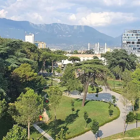 Apartment Center Peak